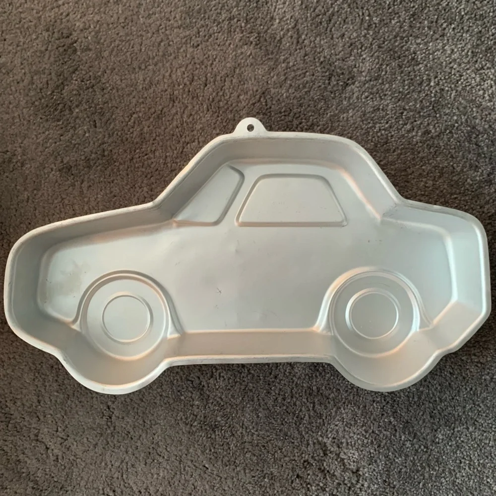 Wilton Vintage Funny Car Sedan Cake pan.  Good used condition.